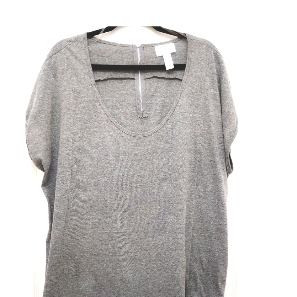 ``T25324 Just Be Gray Short Sleeve Top with Zipper Back
